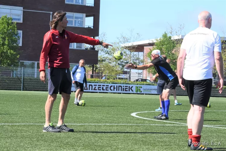 Walking Footballers eindelijk weer van start