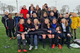 Plezier en winnaars tijdens spelochtend meiden fc Harlingen