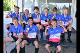 OBS Het Noorderlicht grote winnaar op het schoolvoetbaltoernooi bij fc Harlingen