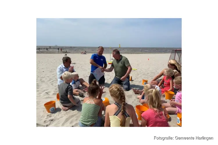 Weg achter de iPad: lekker naar buiten! Nieuwe Beweeg- en speelkaart Harlingen