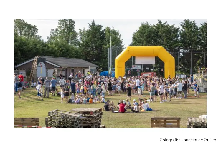 Gemeente feliciteert Spijkerstad met 15 jarig jubileum