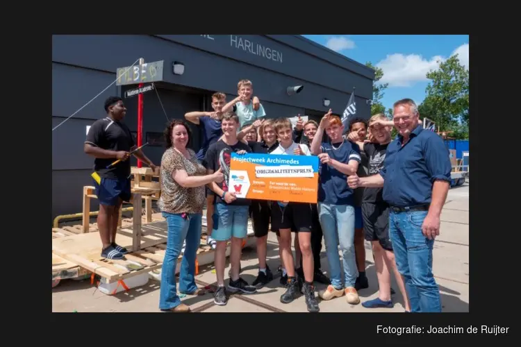 Uitreiking originaliteitsprijs projectweek Archimedes