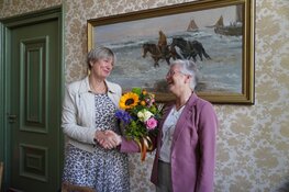 Wisseling van de wacht voor de consul Oorlogsgravenstichting