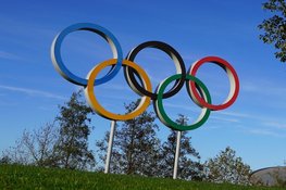 Nederlandse heren shorttrackers veroveren unieke gouden medaille